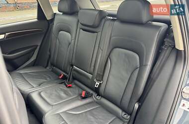 Внедорожник / Кроссовер Audi Q5 2011 в 