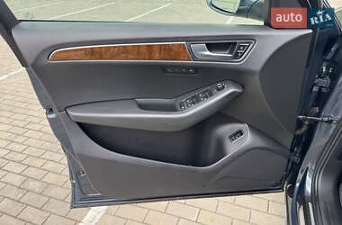 Внедорожник / Кроссовер Audi Q5 2011 в 