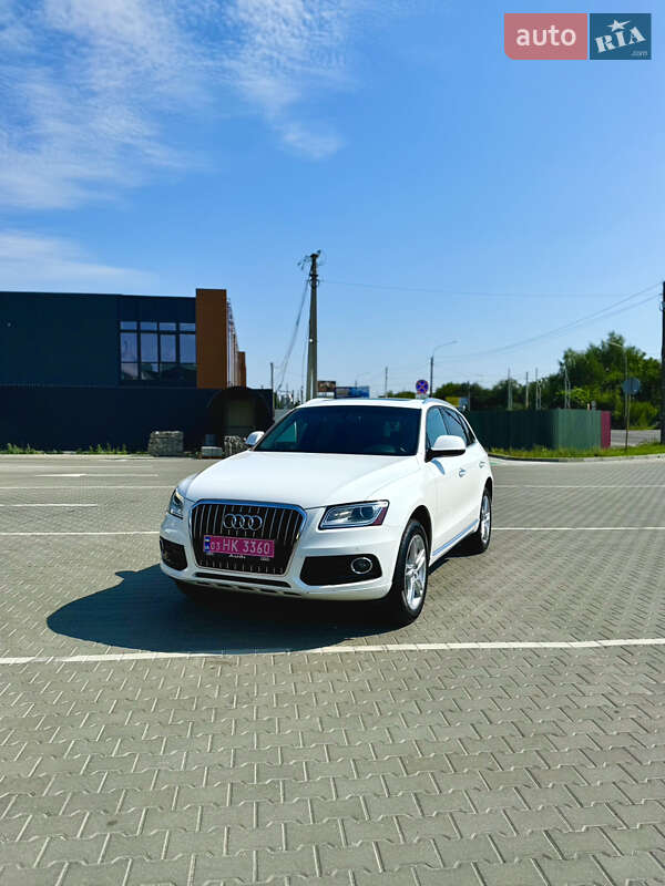 Позашляховик / Кросовер Audi Q5 2015 в Луцьку фото 2 Позашляховик / Кросовер Audi Q5 2015 в Луцьку