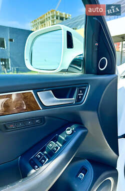 Внедорожник / Кроссовер Audi Q5 2015 в 