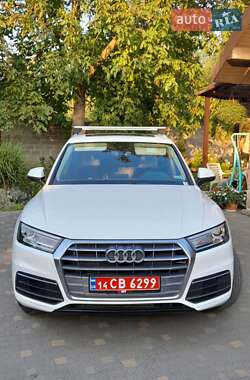 Позашляховик / Кросовер Audi Q5 2019 в 