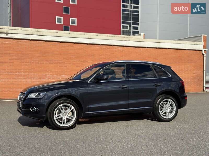 Внедорожник / Кроссовер Audi Q5 2016 в Киеве