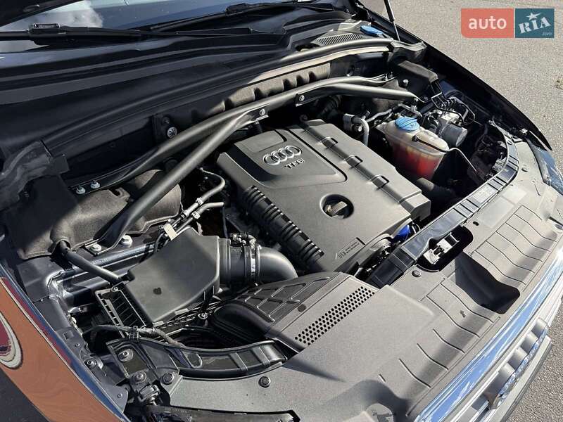Внедорожник / Кроссовер Audi Q5 2016 в Киеве
