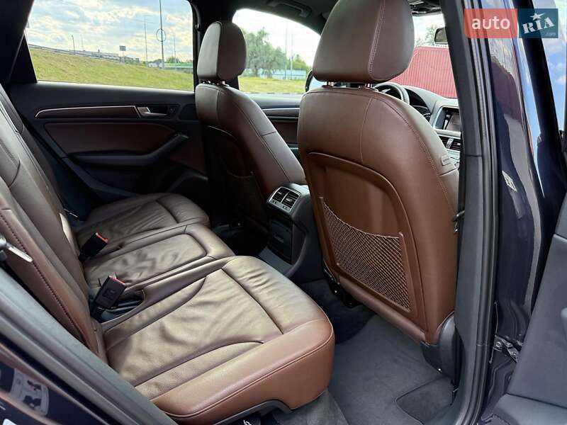 Внедорожник / Кроссовер Audi Q5 2016 в Киеве