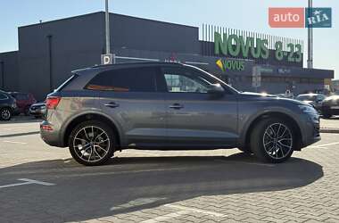 Позашляховик / Кросовер Audi Q5 2019 в 