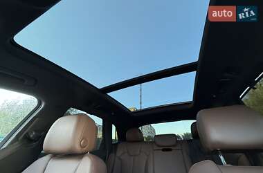 Позашляховик / Кросовер Audi Q5 2019 в 