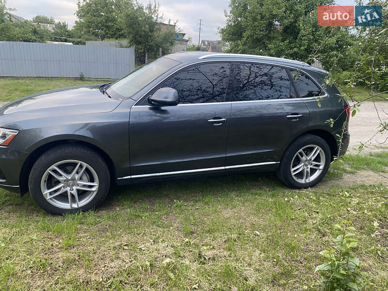 Внедорожник / Кроссовер Audi Q5 2016 в Тараще