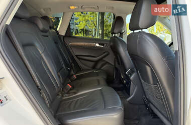 Позашляховик / Кросовер Audi Q5 2012 в 
