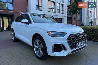 Позашляховик / Кросовер Audi Q5 2021 в 