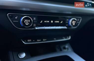 Позашляховик / Кросовер Audi Q5 2021 в 