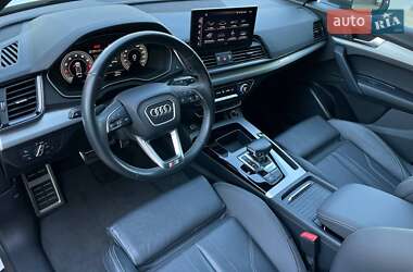 Позашляховик / Кросовер Audi Q5 2021 в 