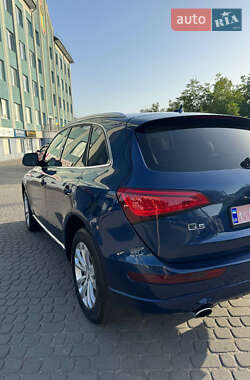 Позашляховик / Кросовер Audi Q5 2014 в 
