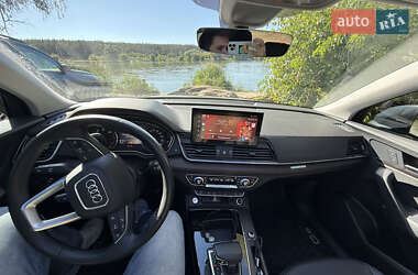 Внедорожник / Кроссовер Audi Q5 2022 в 