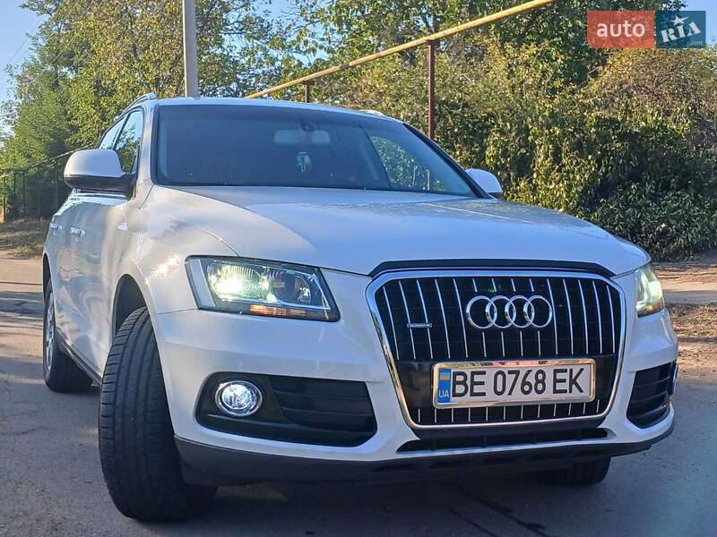 Внедорожник / Кроссовер Audi Q5 2012 в Первомайске