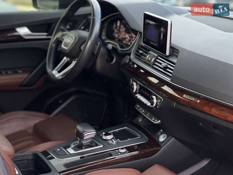 Позашляховик / Кросовер Audi Q5 2018 в Стрию