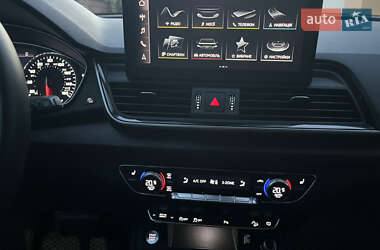 Внедорожник / Кроссовер Audi Q5 2024 в 