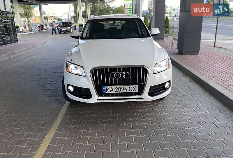 Внедорожник / Кроссовер Audi Q5 2015 в Киеве