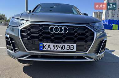 Внедорожник / Кроссовер Audi Q5 2022 в 