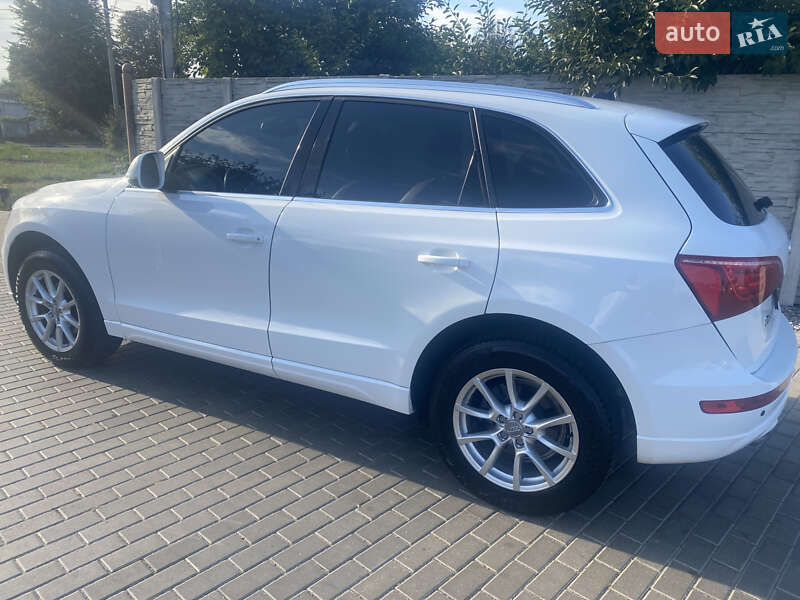 Позашляховик / Кросовер Audi Q5 2012 в Білій Церкві