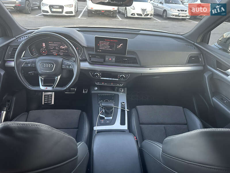 Внедорожник / Кроссовер Audi Q5 2018 в Киеве