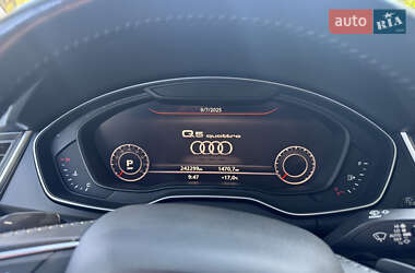 Внедорожник / Кроссовер Audi Q5 2018 в 