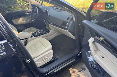 Внедорожник / Кроссовер Audi Q5 2018 в 
