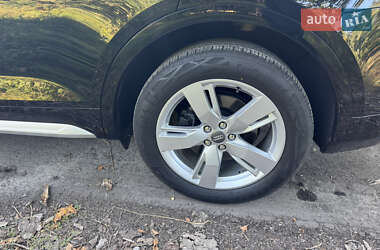 Внедорожник / Кроссовер Audi Q5 2018 в 