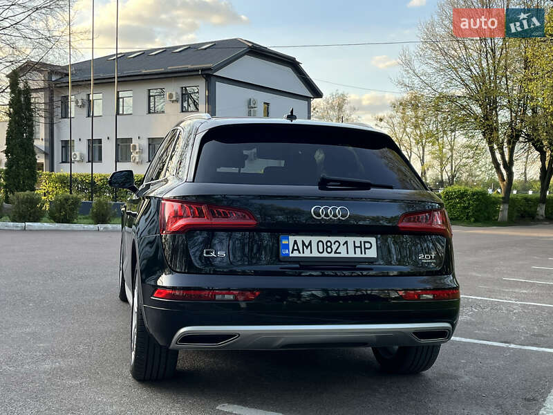 Позашляховик / Кросовер Audi Q5 2018 в Звягелі