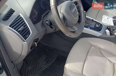 Внедорожник / Кроссовер Audi Q5 2009 в 