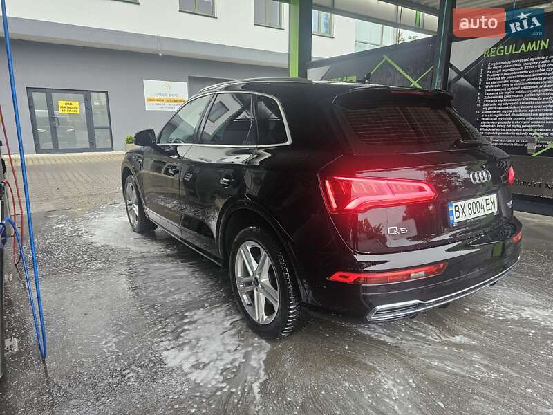 Позашляховик / Кросовер Audi Q5 2020 в Дунаївцях