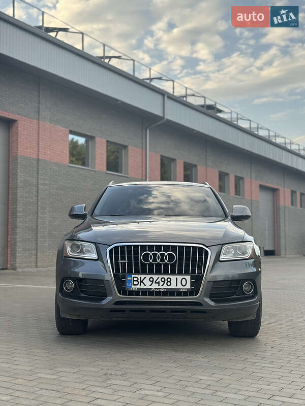 Внедорожник / Кроссовер Audi Q5 2015 в Костополе