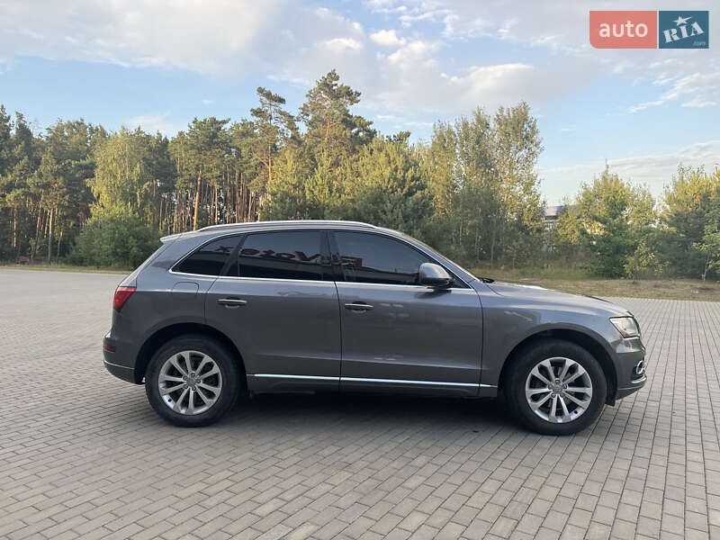 Внедорожник / Кроссовер Audi Q5 2015 в Костополе