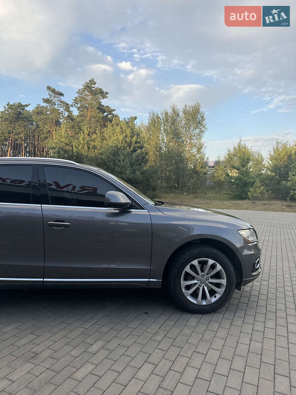 Внедорожник / Кроссовер Audi Q5 2015 в Костополе