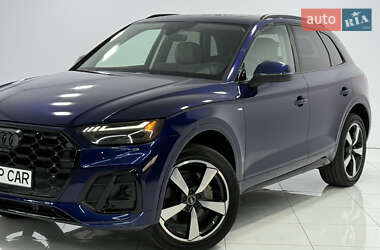 Внедорожник / Кроссовер Audi Q5 2021 в 