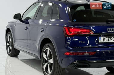 Внедорожник / Кроссовер Audi Q5 2021 в 