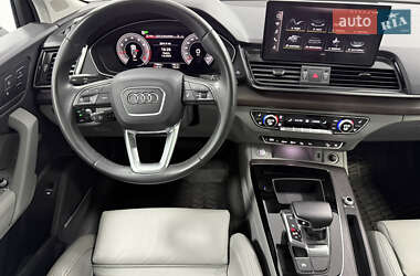 Внедорожник / Кроссовер Audi Q5 2021 в 