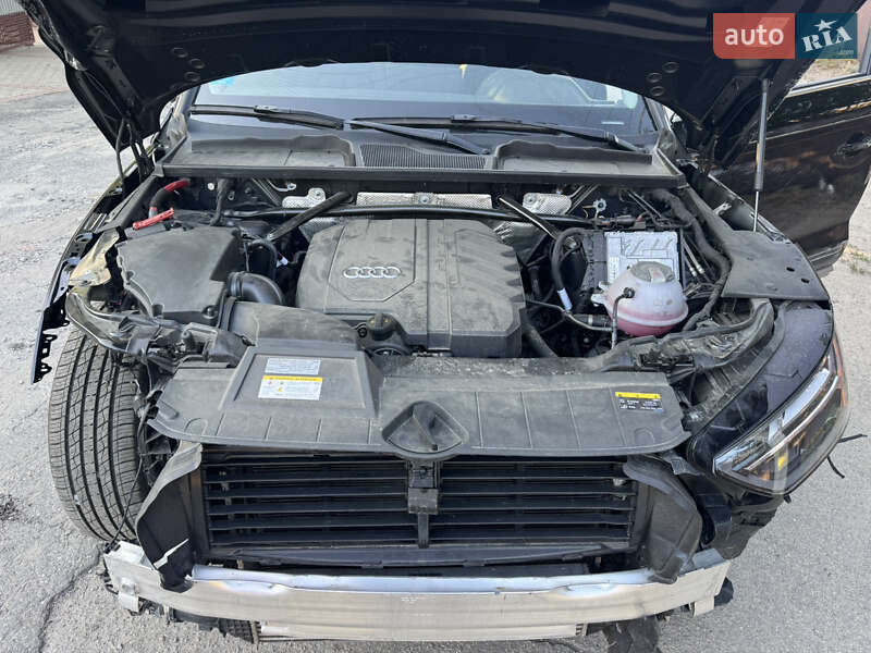 Позашляховик / Кросовер Audi Q5 2022 в Запоріжжі