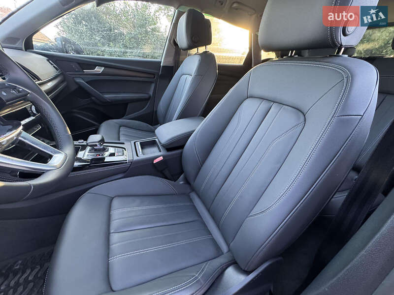 Позашляховик / Кросовер Audi Q5 2022 в Запоріжжі
