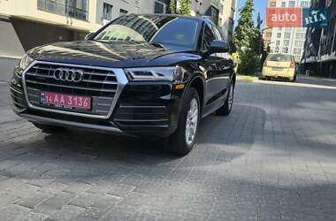Позашляховик / Кросовер Audi Q5 2020 в Івано-Франківську