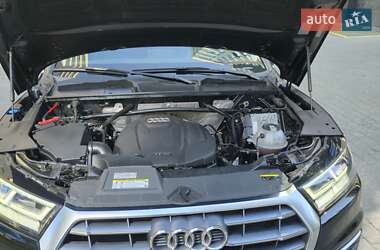 Внедорожник / Кроссовер Audi Q5 2020 в 