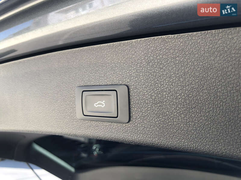 Позашляховик / Кросовер Audi Q5 2016 в Одесі