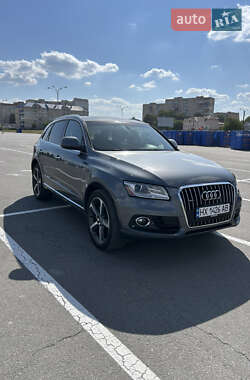 Позашляховик / Кросовер Audi Q5 2015 в 