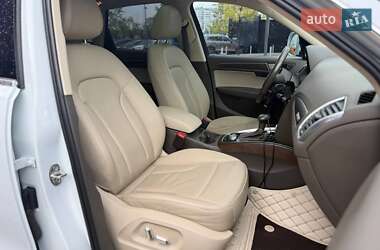 Позашляховик / Кросовер Audi Q5 2016 в 
