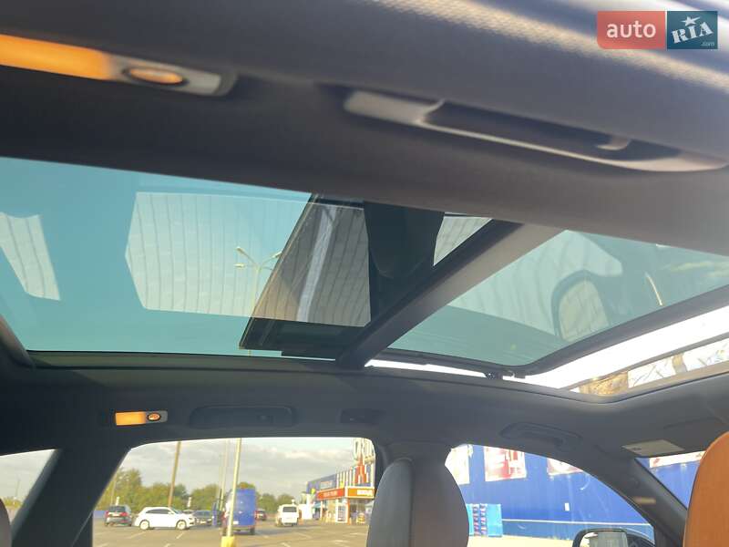 Внедорожник / Кроссовер Audi Q5 2016 в Нововолынске