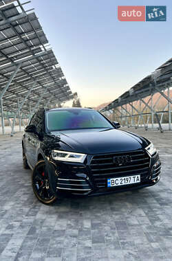 Внедорожник / Кроссовер Audi Q5 2019 в 