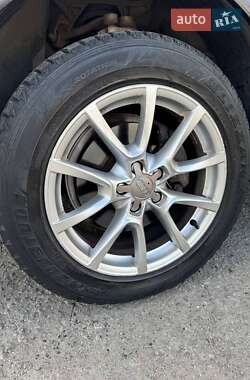 Позашляховик / Кросовер Audi Q5 2010 в 