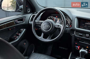 Внедорожник / Кроссовер Audi Q5 2015 в 