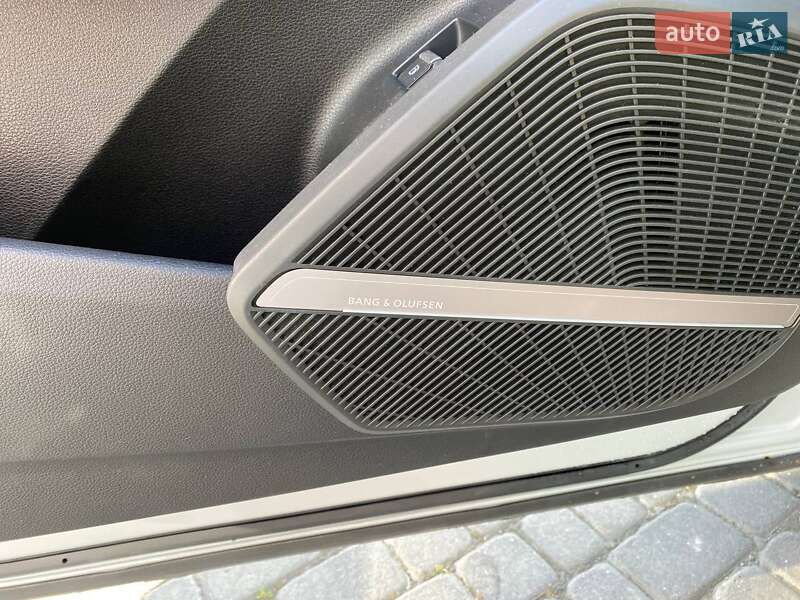 Внедорожник / Кроссовер Audi Q5 2020 в Львове