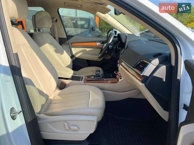 Внедорожник / Кроссовер Audi Q5 2020 в Львове
