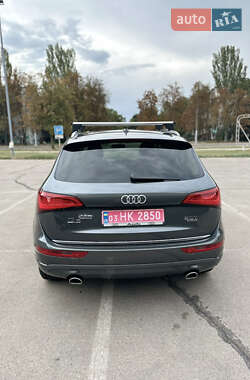 Внедорожник / Кроссовер Audi Q5 2015 в 